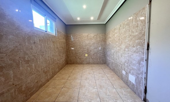 Rynek Wtórny - Willa - San Miguel de Salinas