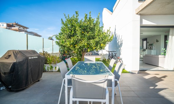 Resale - Villa - Orihuela Costa - Lomas De Cabo Roig