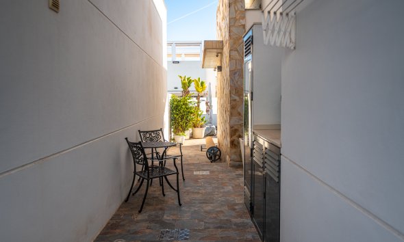 Resale - Villa - Orihuela Costa - Lomas De Cabo Roig