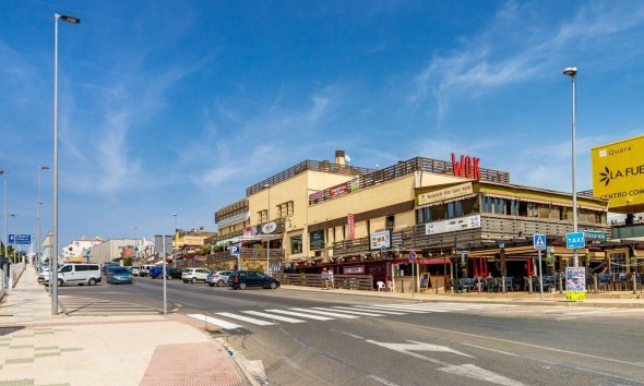 Resale - Apartment - Orihuela Costa - Campoamor