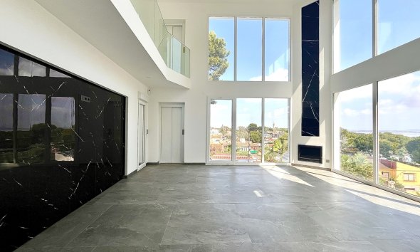 Resale - Villa - Torrevieja - Los Balcones