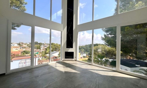 Resale - Villa - Torrevieja - Los Balcones