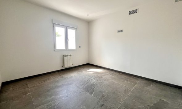 Resale - Villa - Torrevieja - Los Balcones