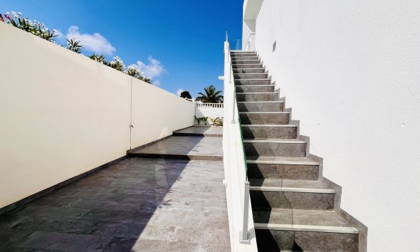 Resale - Villa - Torrevieja - Los Balcones