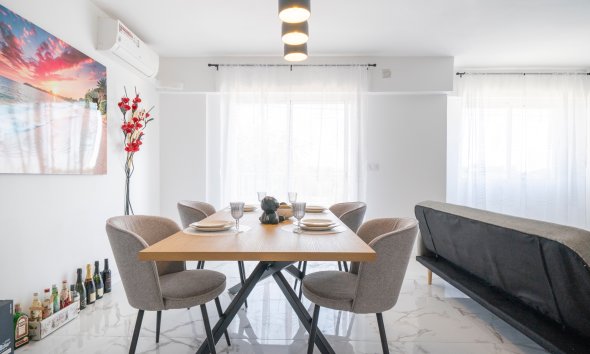 Resale - Apartment - Orihuela Costa - Punta Prima