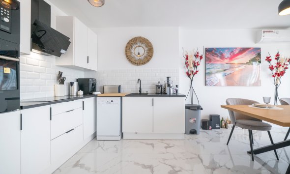 Resale - Apartment - Orihuela Costa - Punta Prima