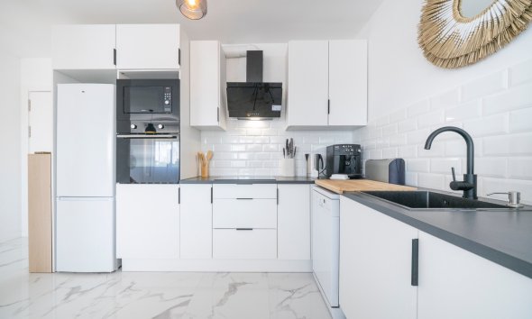 Resale - Apartment - Orihuela Costa - Punta Prima