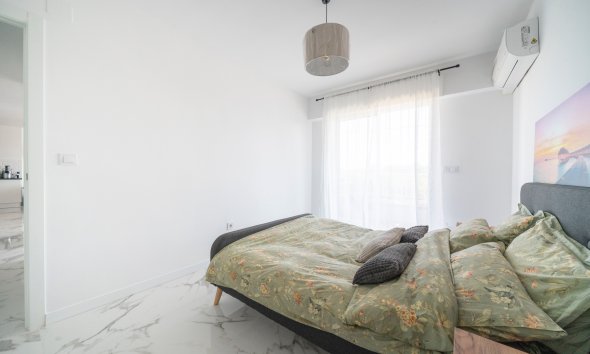 Resale - Apartment - Orihuela Costa - Punta Prima