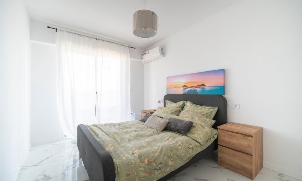 Resale - Apartment - Orihuela Costa - Punta Prima