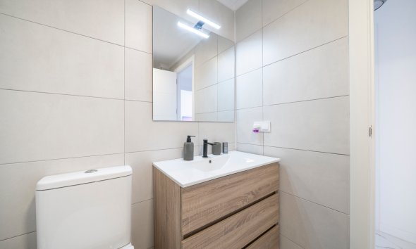 Resale - Apartment - Orihuela Costa - Punta Prima