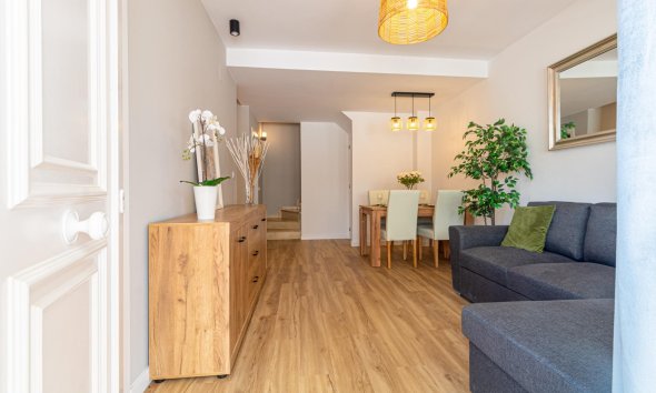 Resale - Terraced house / Townhouse - Torrevieja - Los altos