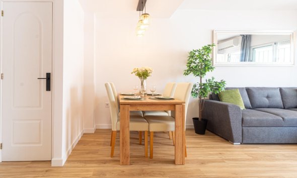 Resale - Terraced house / Townhouse - Torrevieja - Los altos