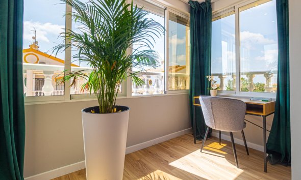 Resale - Terraced house / Townhouse - Torrevieja - Los altos