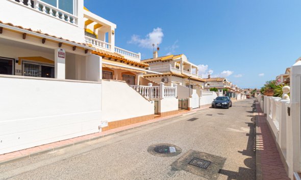 Resale - Terraced house / Townhouse - Torrevieja - Los altos