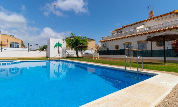 Resale - Terraced house / Townhouse - Torrevieja - Los altos