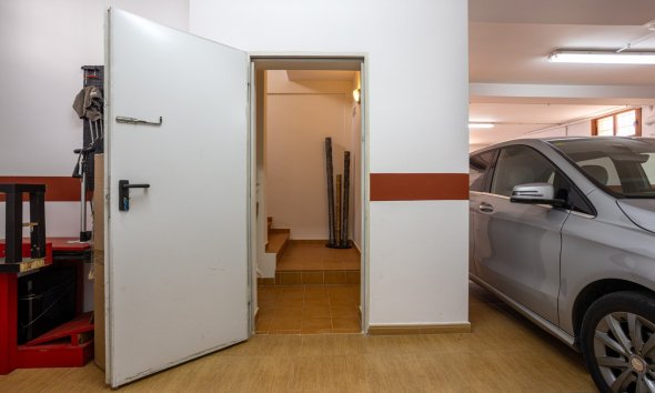 Reventa - Villa - Los Montesinos - La Herrada