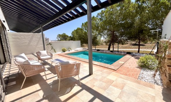 Resale - Terraced house / Townhouse - Sucina