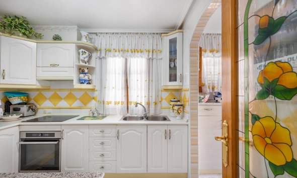 Resale - Villa - Torrevieja - Zona los Frutales