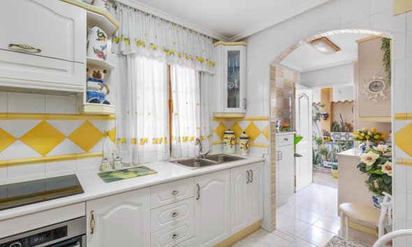 Resale - Villa - Torrevieja - Zona los Frutales