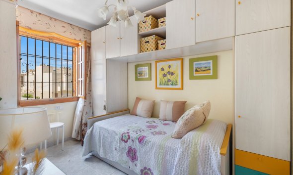 Resale - Villa - Torrevieja - Zona los Frutales