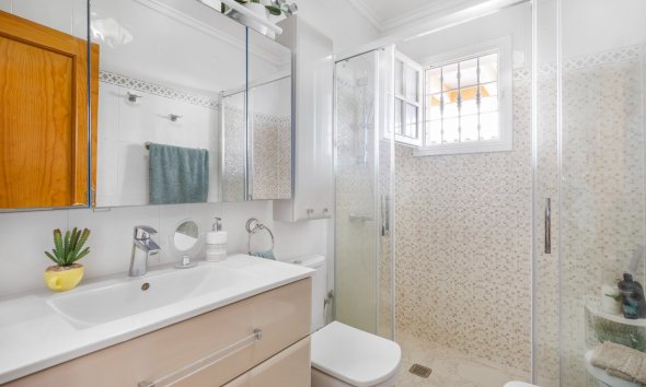 Resale - Villa - Torrevieja - Zona los Frutales