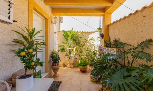Resale - Villa - Torrevieja - Zona los Frutales