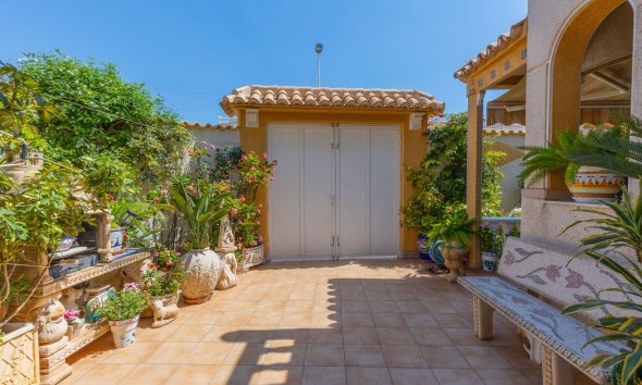 Resale - Villa - Torrevieja - Zona los Frutales