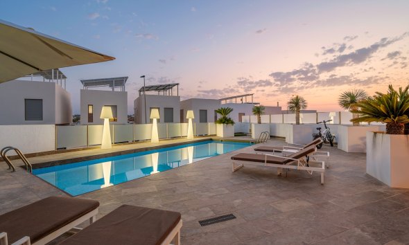 Resale - Villa - Orihuela Costa - Villamartín