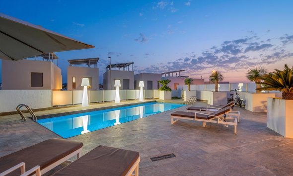 Resale - Villa - Orihuela Costa - Villamartín