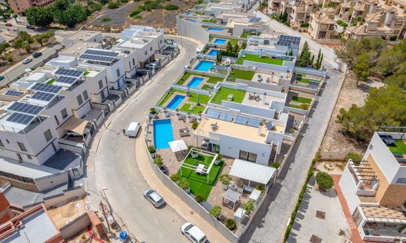 Resale - Villa - Orihuela Costa - Villamartín