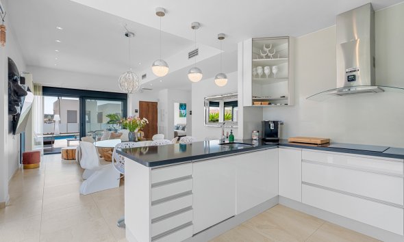 Resale - Villa - Orihuela Costa - Villamartín