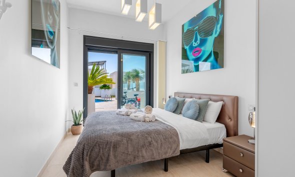 Resale - Villa - Orihuela Costa - Villamartín