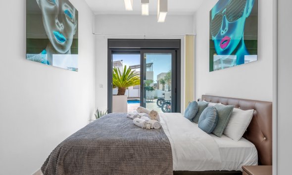 Resale - Villa - Orihuela Costa - Villamartín