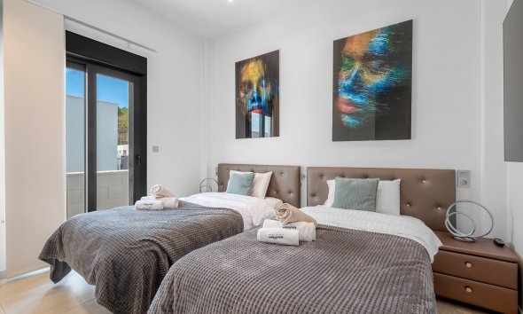 Resale - Villa - Orihuela Costa - Villamartín