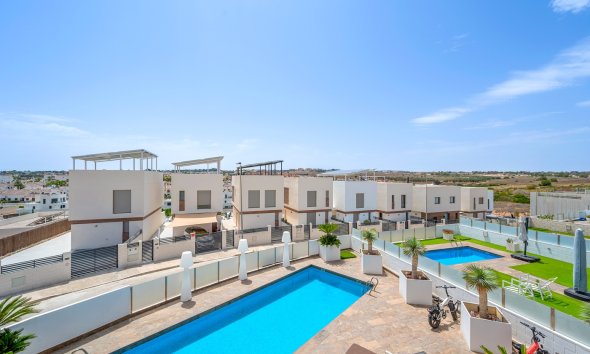 Resale - Villa - Orihuela Costa - Villamartín