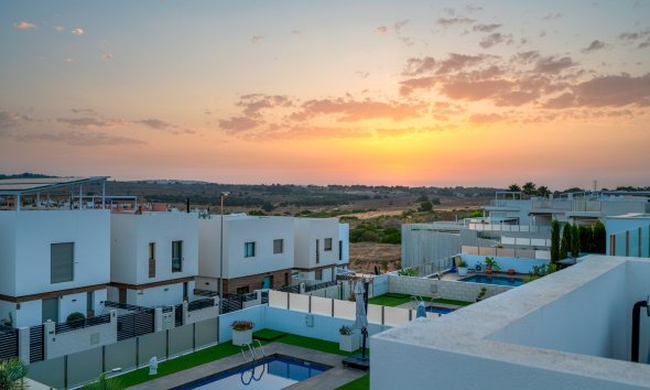 Resale - Villa - Orihuela Costa - Villamartín