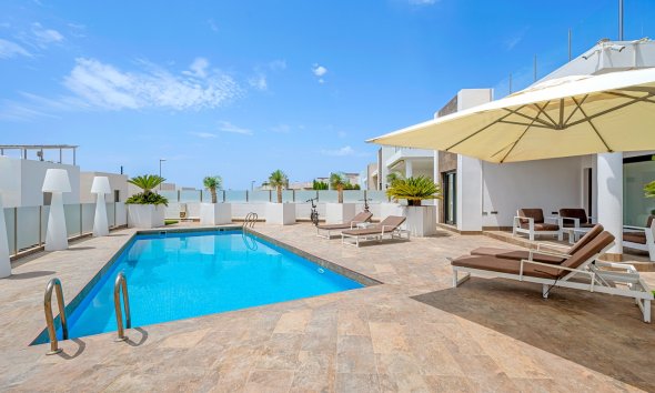 Resale - Villa - Orihuela Costa - Villamartín