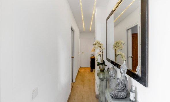 Resale - Apartment - Torrevieja - Playa del Cura