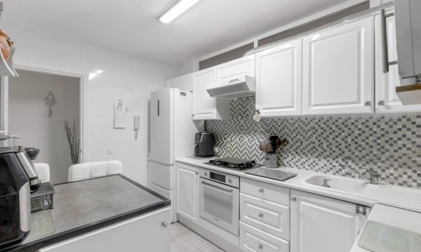 Resale - Apartment - Torrevieja - Playa del Cura