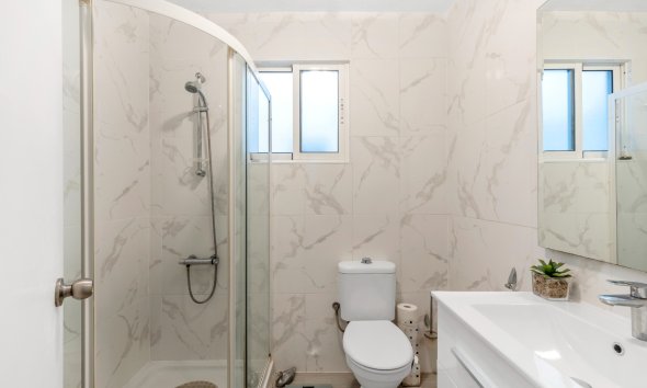 Resale - Apartment - Torrevieja - Playa del Cura