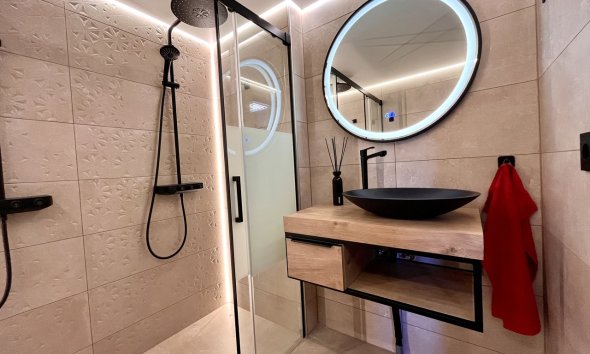 Resale - Apartment - Almoradí