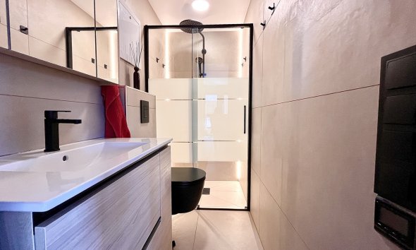 Resale - Apartment - Almoradí