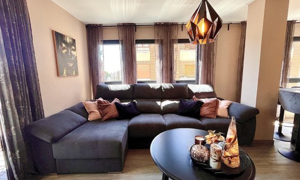 Resale - Apartment - Almoradí