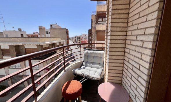 Resale - Apartment - Almoradí
