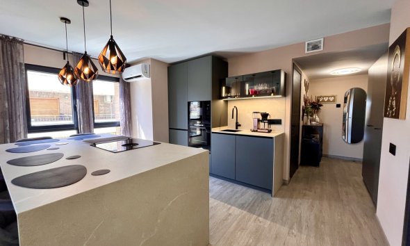 Resale - Apartment - Almoradí