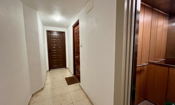 Resale - Apartment - Almoradí