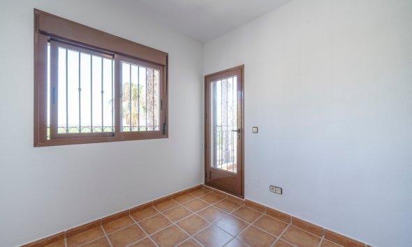 Resale - Bungalow - Algorfa