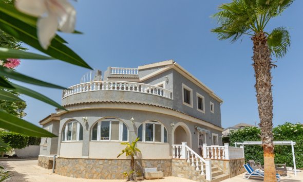 Resale - Villa - San Fulgencio