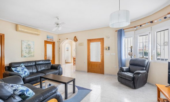Resale - Villa - San Fulgencio