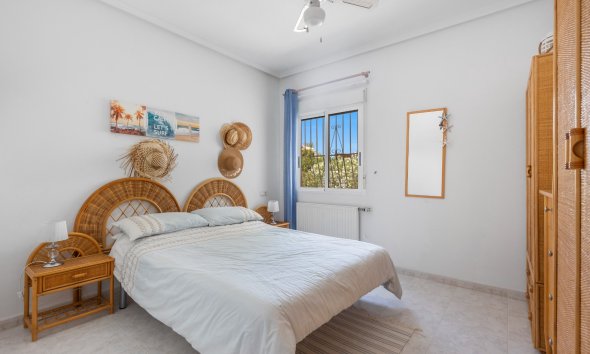 Resale - Villa - San Fulgencio